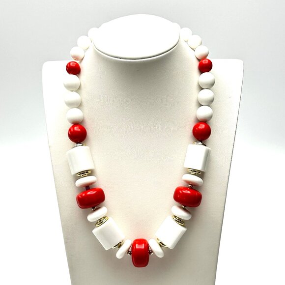 Vintage Red & White Mod Geometric Lucite Necklace & Earring Set — 1960s — EUC - Picture 3 of 11